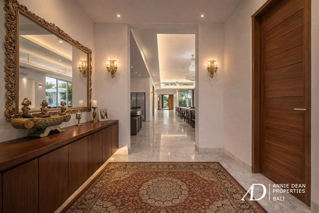 FREEHOLD | LUXURY VILLA WITH A LARGE GARDEN IN BABAKAN-CANGGU