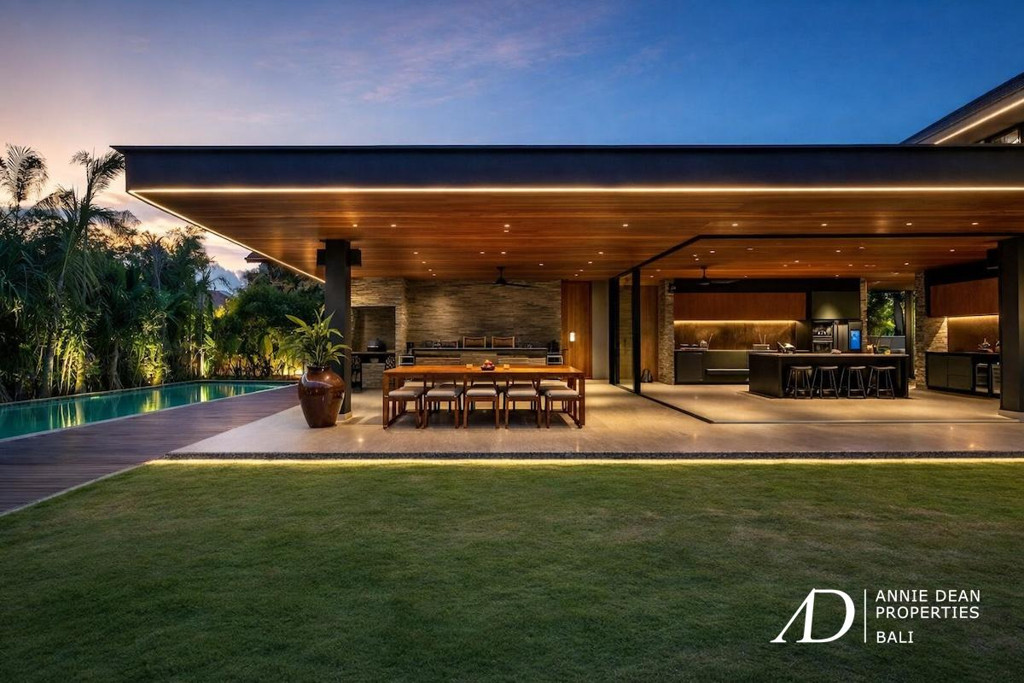 LEASEHOLD | MODERN TROPICAL FAMILY VILLA IN PRIME SANUR