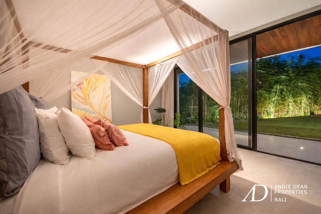 LEASEHOLD | MODERN TROPICAL FAMILY VILLA IN PRIME SANUR