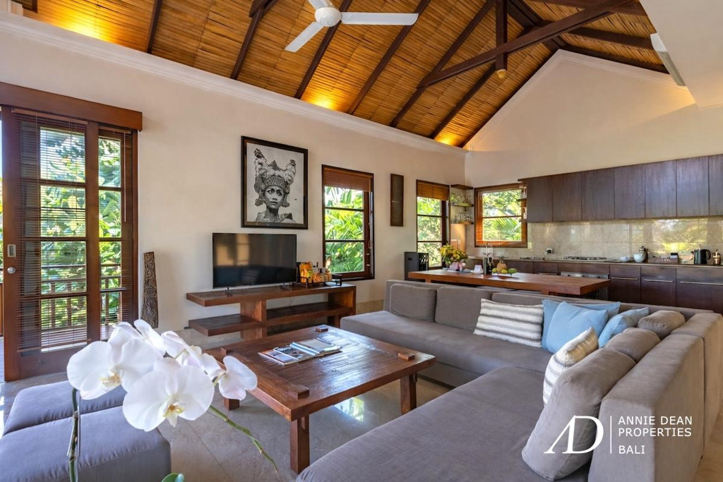 FREEHOLD | 3-BED VILLA WITHIN A LUXURY RESORT WITH BEACH ACCESS