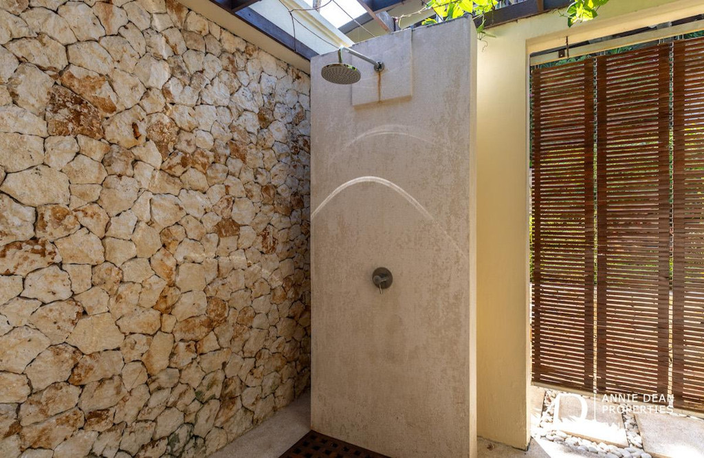 FREEHOLD | 3-BED VILLA WITHIN A LUXURY RESORT WITH BEACH ACCESS