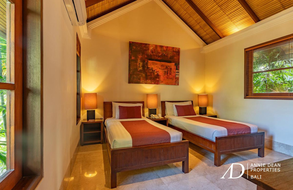 FREEHOLD | 3-BED VILLA WITHIN A LUXURY RESORT WITH BEACH ACCESS