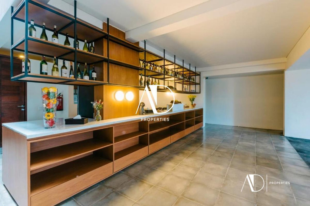 FREEHOLD | THREE-LEVEL FOUR-BEDROOM VILLA IN BERAWA