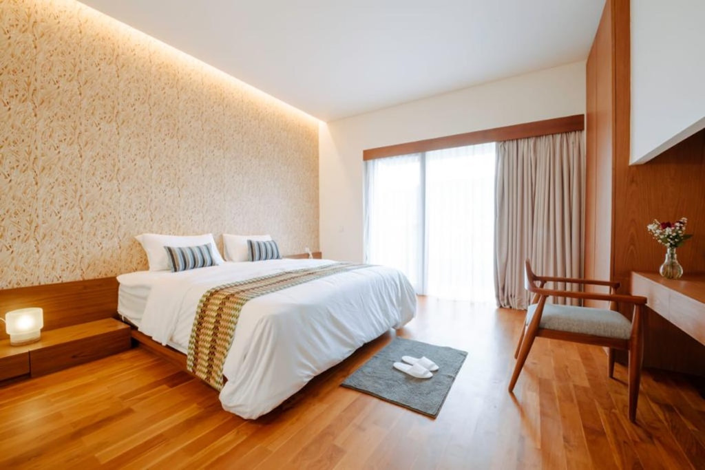 FREEHOLD | THREE-LEVEL FOUR-BEDROOM VILLA IN BERAWA