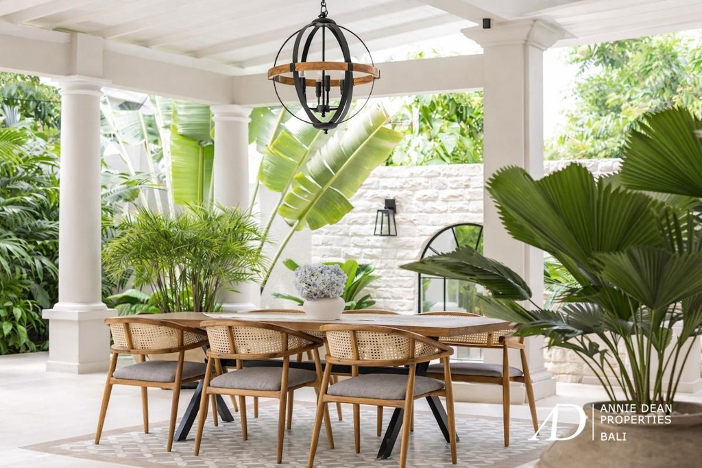 FREEHOLD | LUXURIOUS RETREAT IN PRIME BERAWA, CANGGU