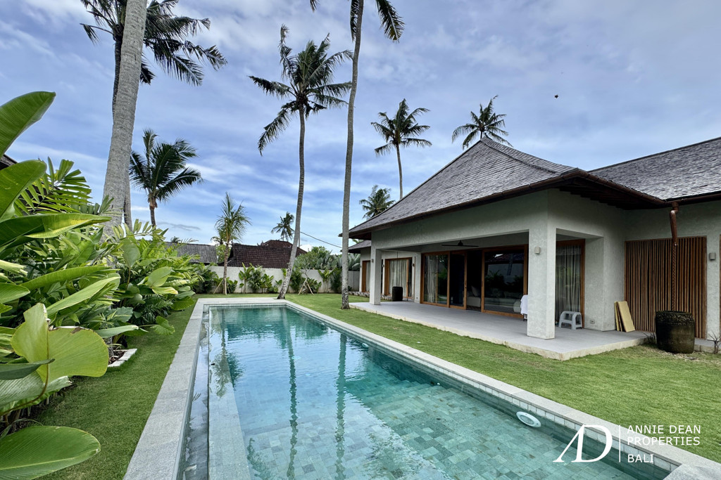 LEASEHOLD SINGLE LEVEL 4-BEDROOM FAMILY VILLA IN KABA-KABA