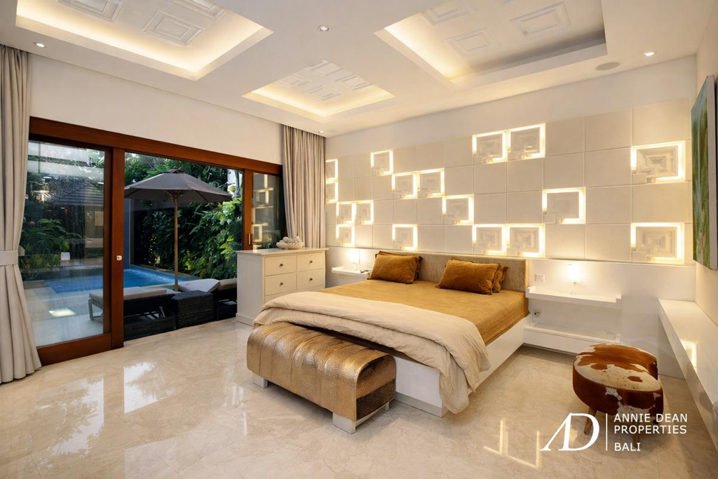 FREEHOLD | MODERN CONTEMPORARY 3-BEDROOM VILLA NEAR SEMINYAK