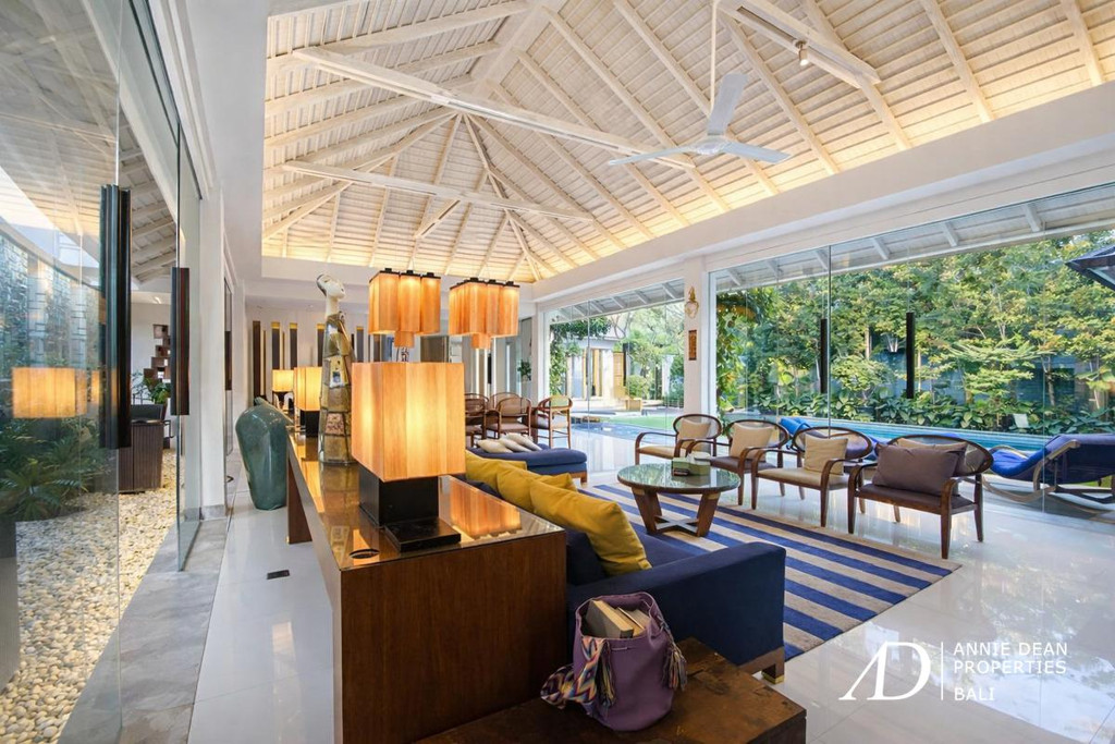 LEASEHOLD | PRIME SEMINYAK VILLA WITH PRIVATE POOL - PONDOK WISATA LICENSED