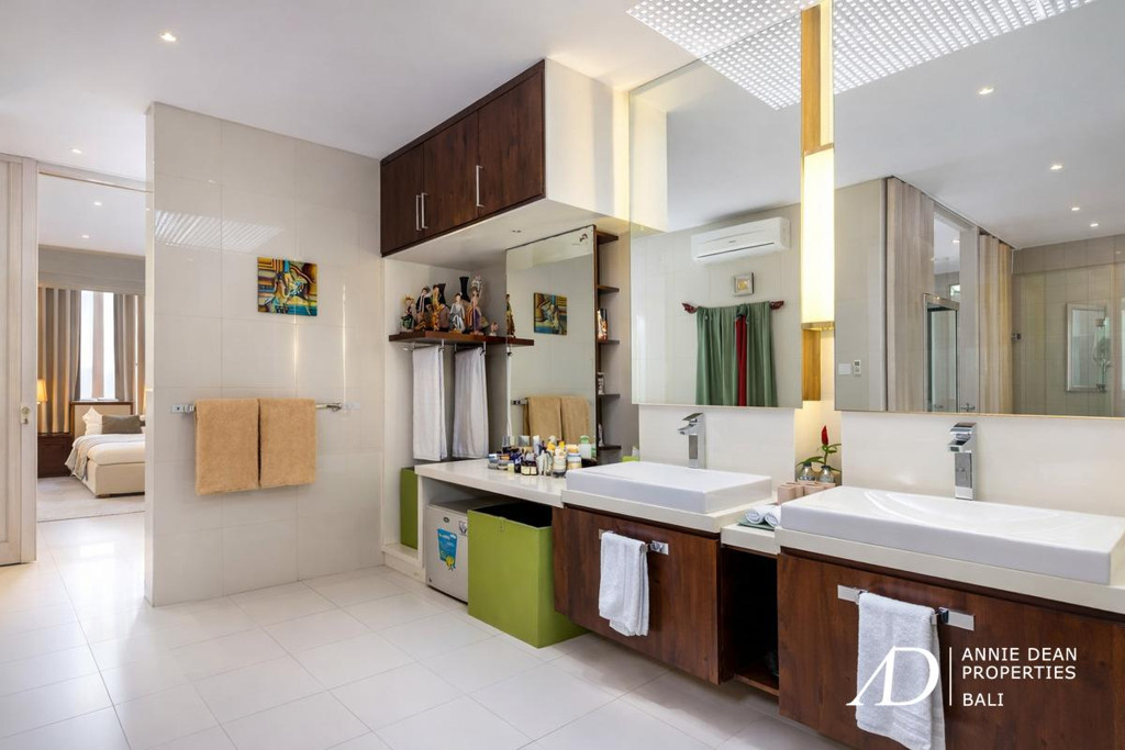 LEASEHOLD | PRIME SEMINYAK VILLA WITH PRIVATE POOL - PONDOK WISATA LICENSED