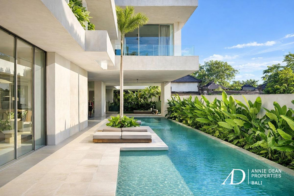LEASEHOLD | MINIMALIST TROPICAL BRUTALIST VILLA WITH RICE FIELD VIEWS IN BUDUK, CANGGU