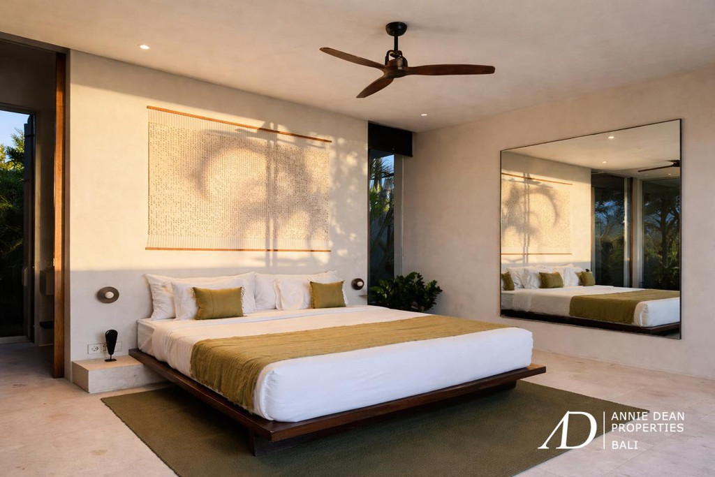 LEASEHOLD | MINIMALIST TROPICAL BRUTALIST VILLA WITH RICE FIELD VIEWS IN BUDUK, CANGGU