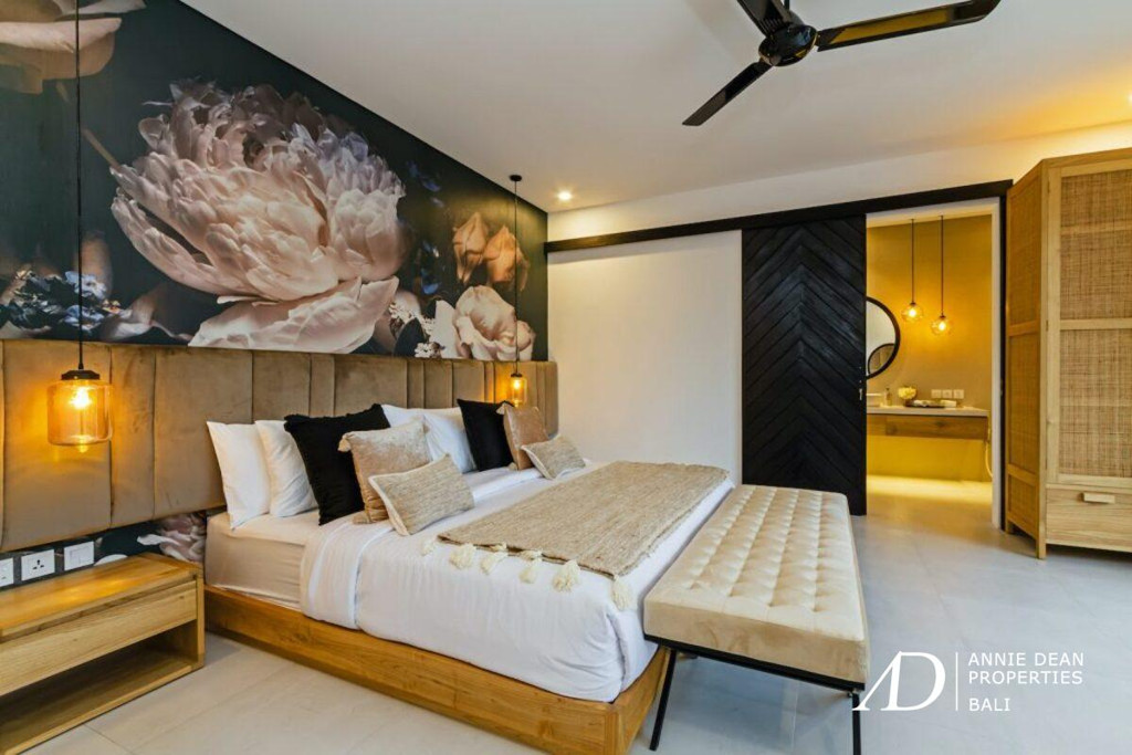 FREEHOLD | INVESTMENT PROPERTY 6 BEDS IN PRIME SEMINYAK LOCATION