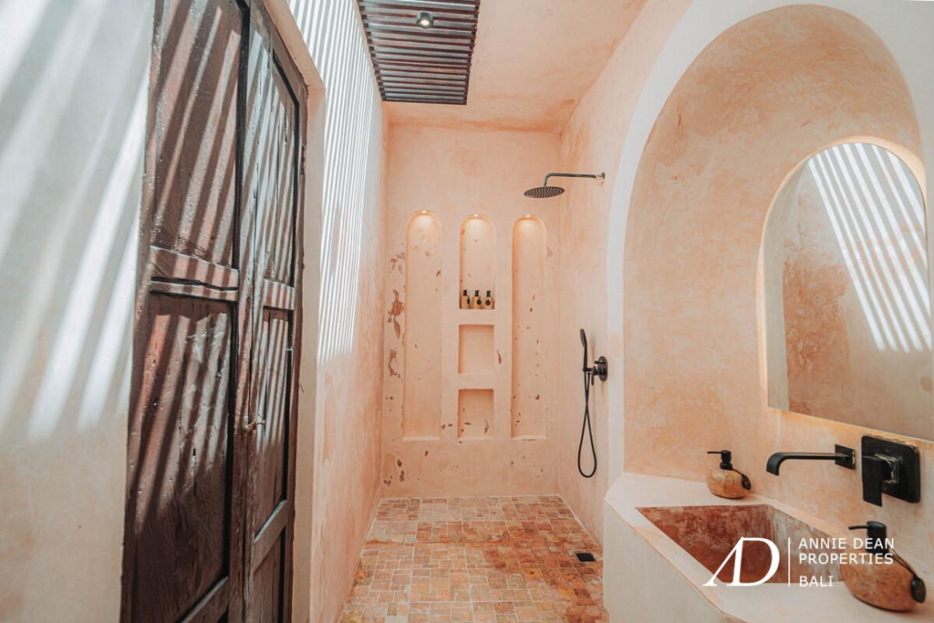 LEASEHOLD 5 YEARS | MODERN VILLA NEAR SEMINYAK 