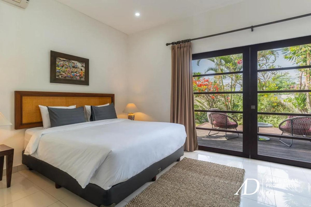 FREEHOLD | 4-BEDROOM VILLA IN PERERENAN - 7 MINUTES FROM THE BEACH