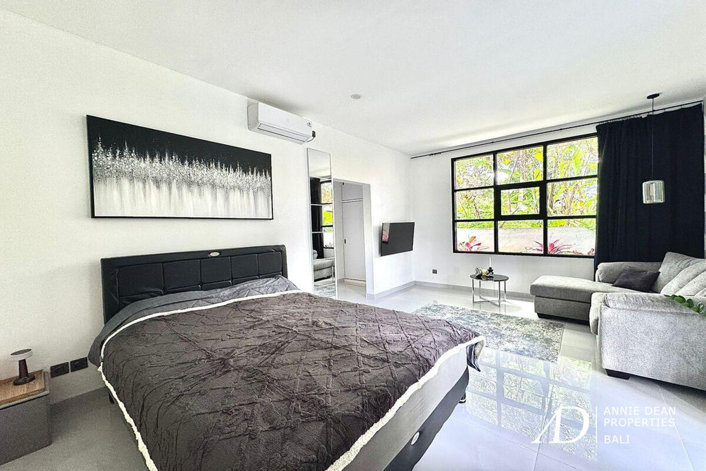  LEASEHOLD | MINIMALIST DESIGN DETACHED VILLA IN TUMBAK BAYUH, CANGGU