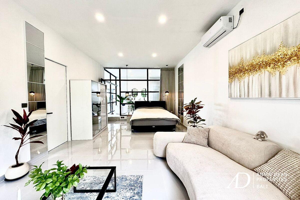 LEASEHOLD | MINIMALIST DESIGN DETACHED VILLA IN TUMBAK BAYUH, CANGGU