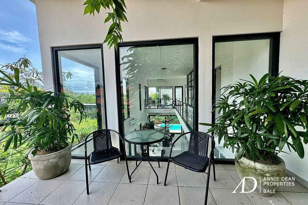  LEASEHOLD | MINIMALIST DESIGN DETACHED VILLA IN TUMBAK BAYUH, CANGGU