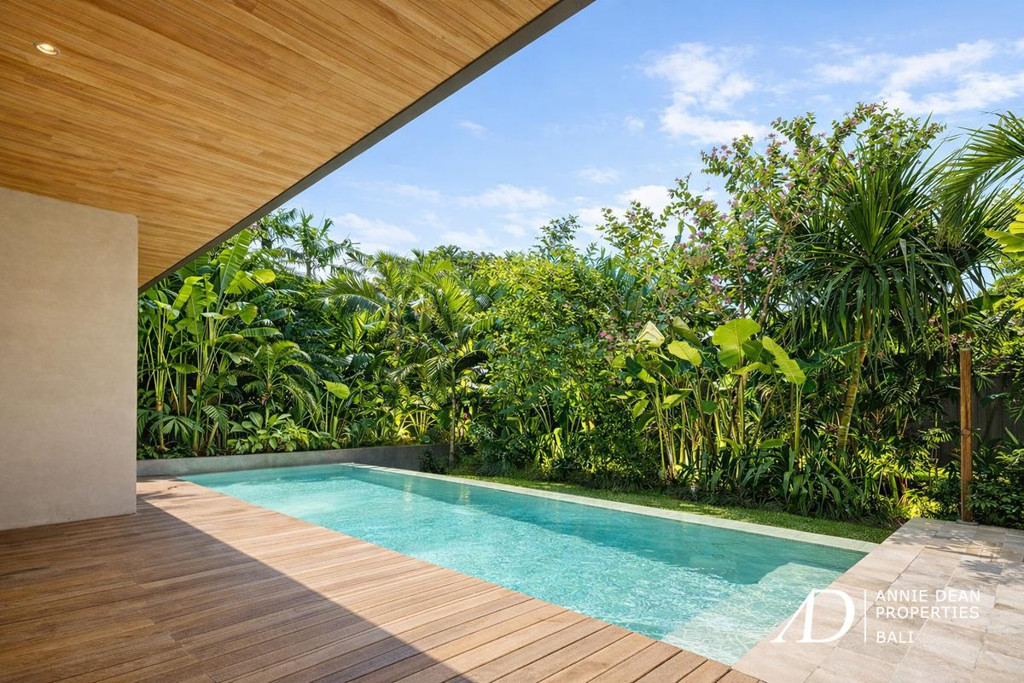 FREEHOLD | BRAND-NEW DESIGNER VILLA IN PRIME BALI LOCATION