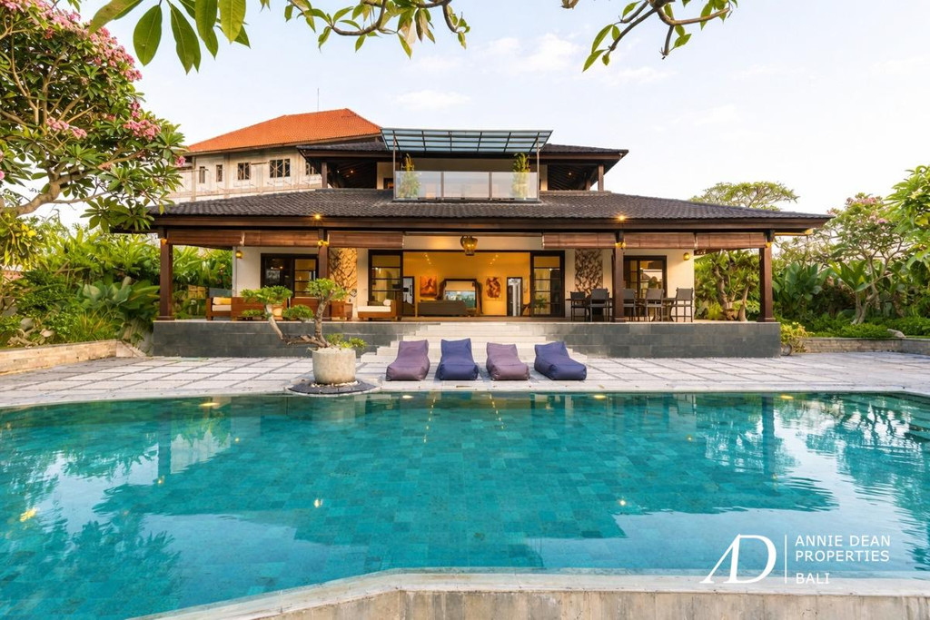 FREEHOLD | 4-BEDROOM VILLA IN PERERENAN - 7 MINUTES FROM THE BEACH