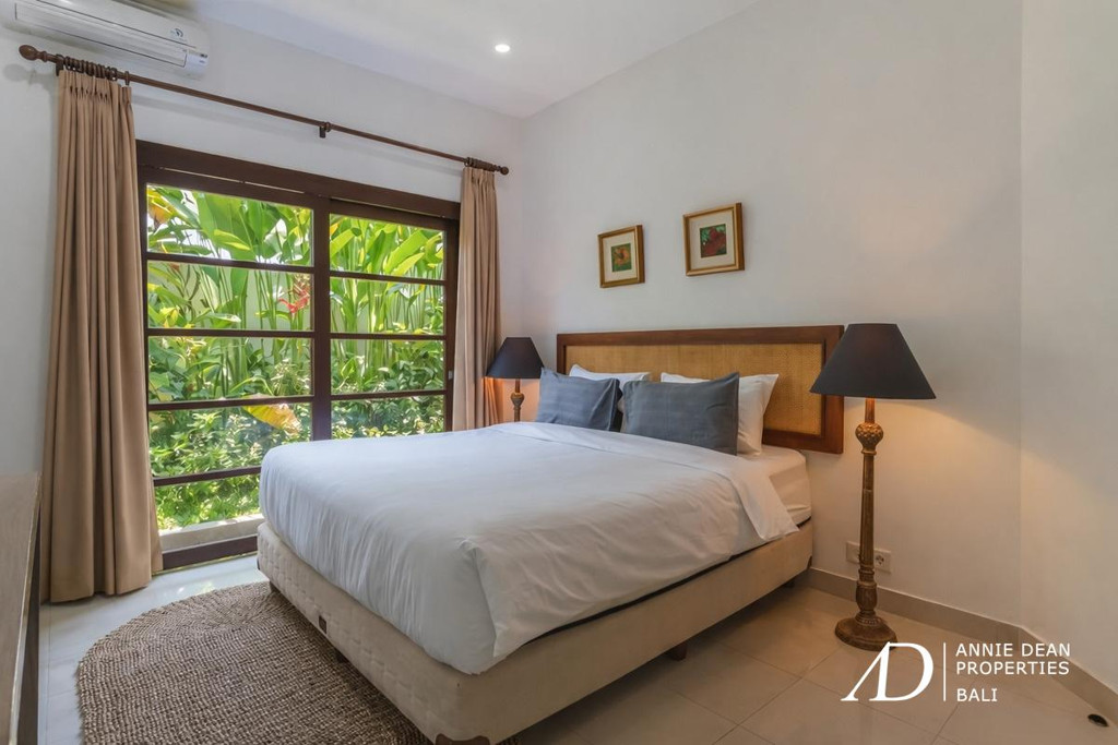 FREEHOLD | 4-BEDROOM VILLA IN PERERENAN - 7 MINUTES FROM THE BEACH