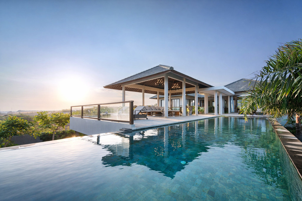 FREEHOLD | LUXURY OCEAN-VIEW VILLA WITH INFINITY POOL - UNGASAN