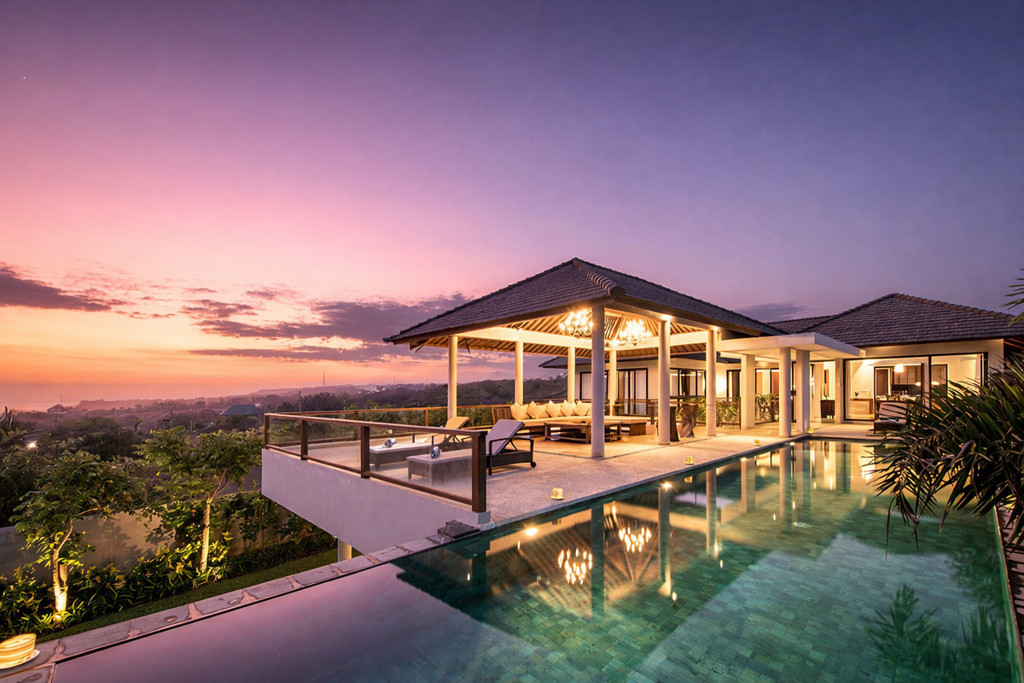 FREEHOLD | LUXURY OCEAN-VIEW VILLA WITH INFINITY POOL - UNGASAN