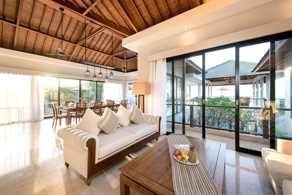 FREEHOLD | LUXURY OCEAN-VIEW VILLA WITH INFINITY POOL - UNGASAN