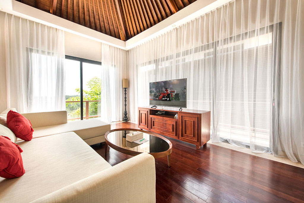 FREEHOLD | LUXURY OCEAN-VIEW VILLA WITH INFINITY POOL - UNGASAN