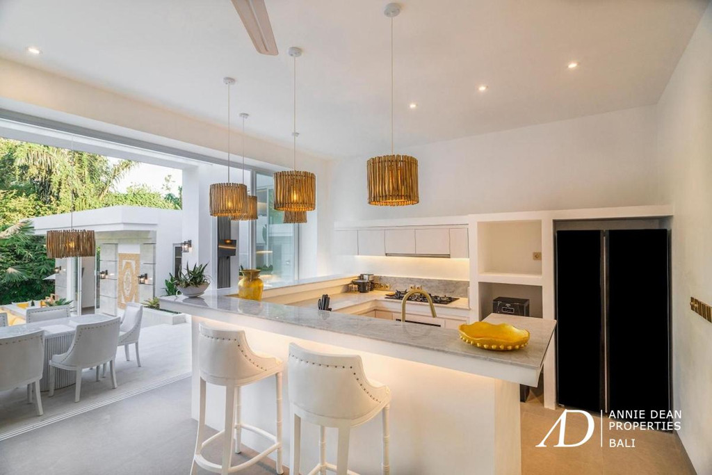 LEASEHOLD UNTIL 2050 | HIGH-ROI 5-BEDROOM VILLA - PRIME UBUD 