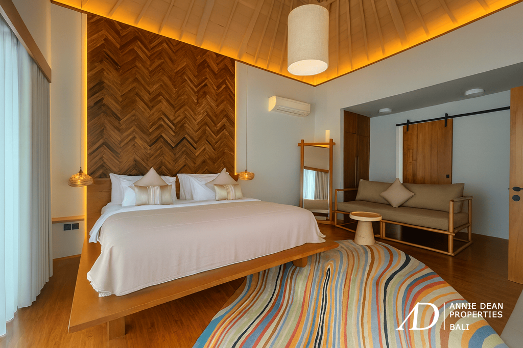 FREEHOLD/LEASEHOLD | FULLY FURNISHED 2-BEDROOM VILLA IN PRIME SEMINYAK