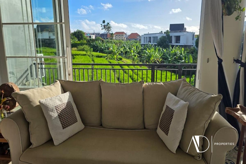 FREEHOLD | RARE LARGE-SCALE ESTATE IN BERAWA - PRIME COMMERCIAL INVESTMENT