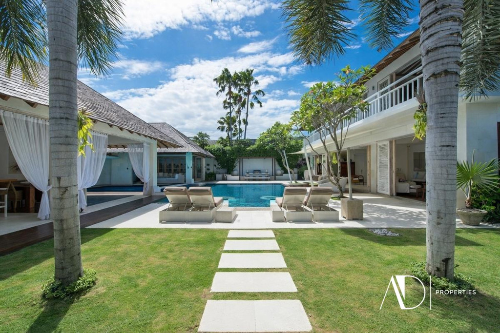 FREEHOLD | LUXURY COLONIAL ESTATE - PRIME SEMINYAK