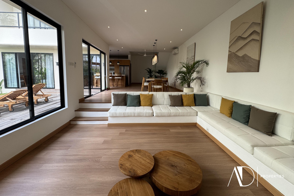 LEASEHOLD 4-BEDROOM MODERN VILLA NEAR SANUR BEACH 