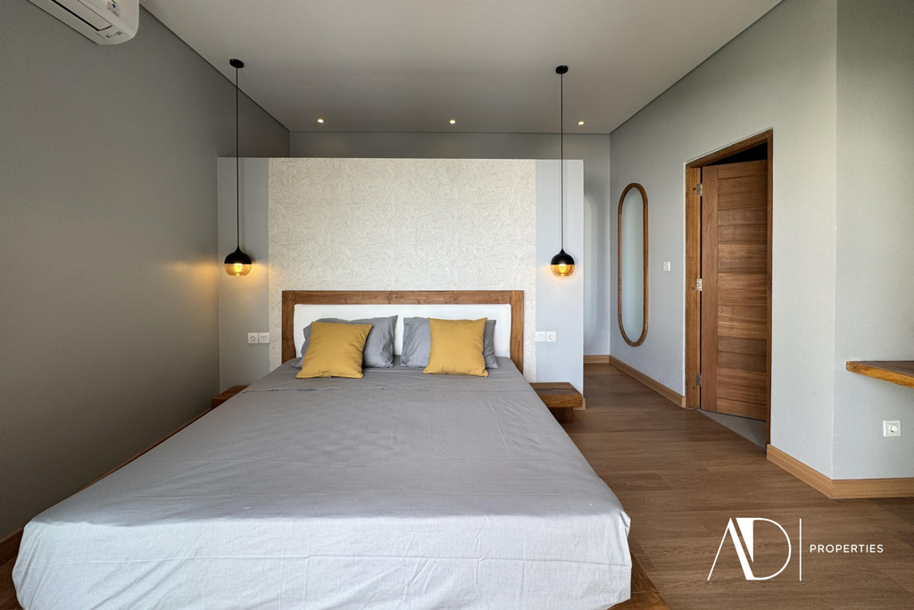 LEASEHOLD 4-BEDROOM MODERN VILLA NEAR SANUR BEACH 