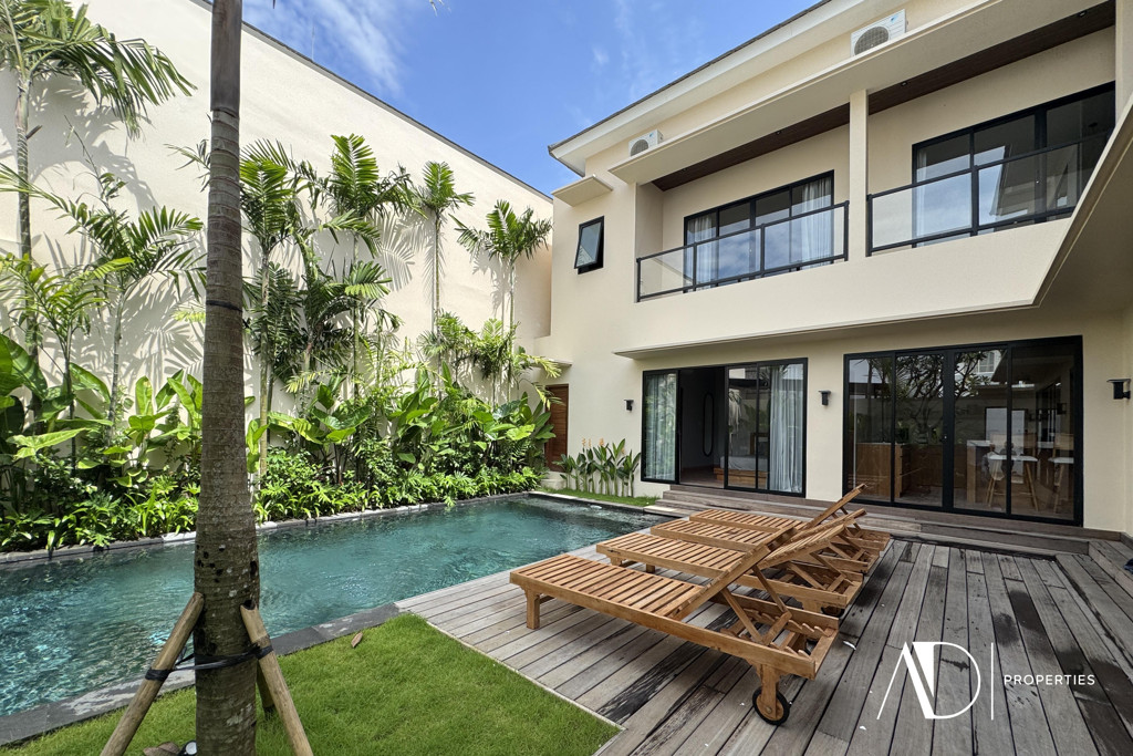 LEASEHOLD 4-BEDROOM MODERN VILLA NEAR SANUR BEACH 