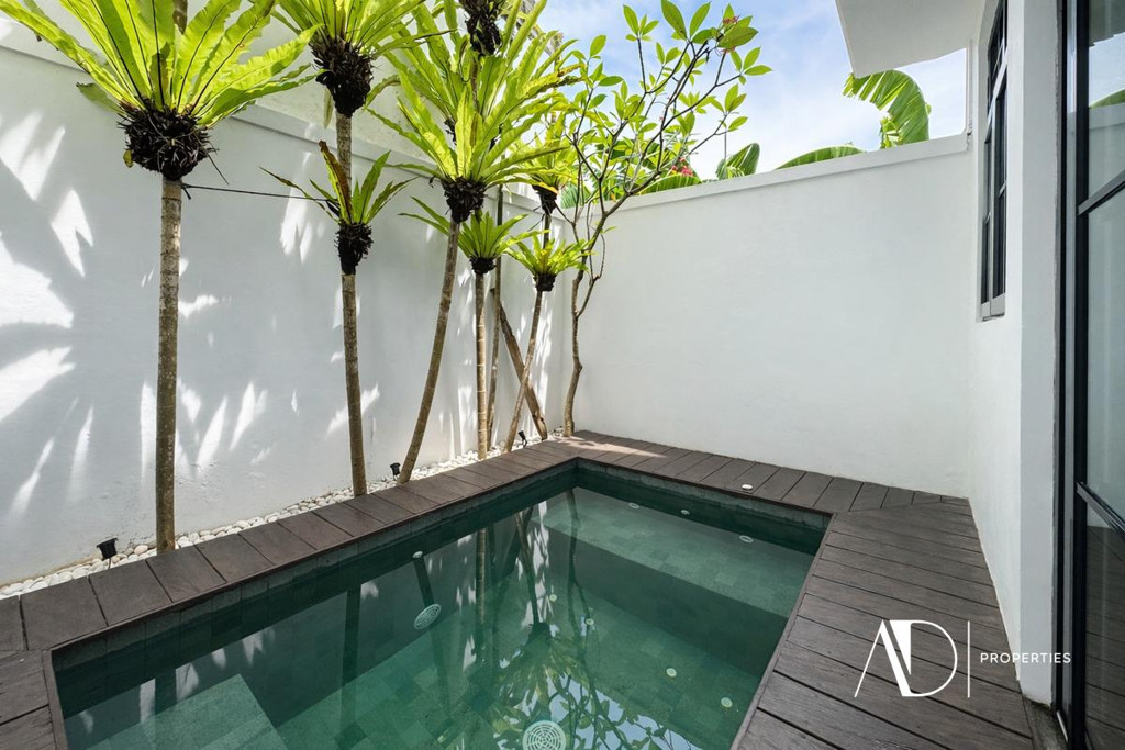 FREEHOLD | RENOVATED MODERN TOWNHOUSE - SEMINYAK AREA