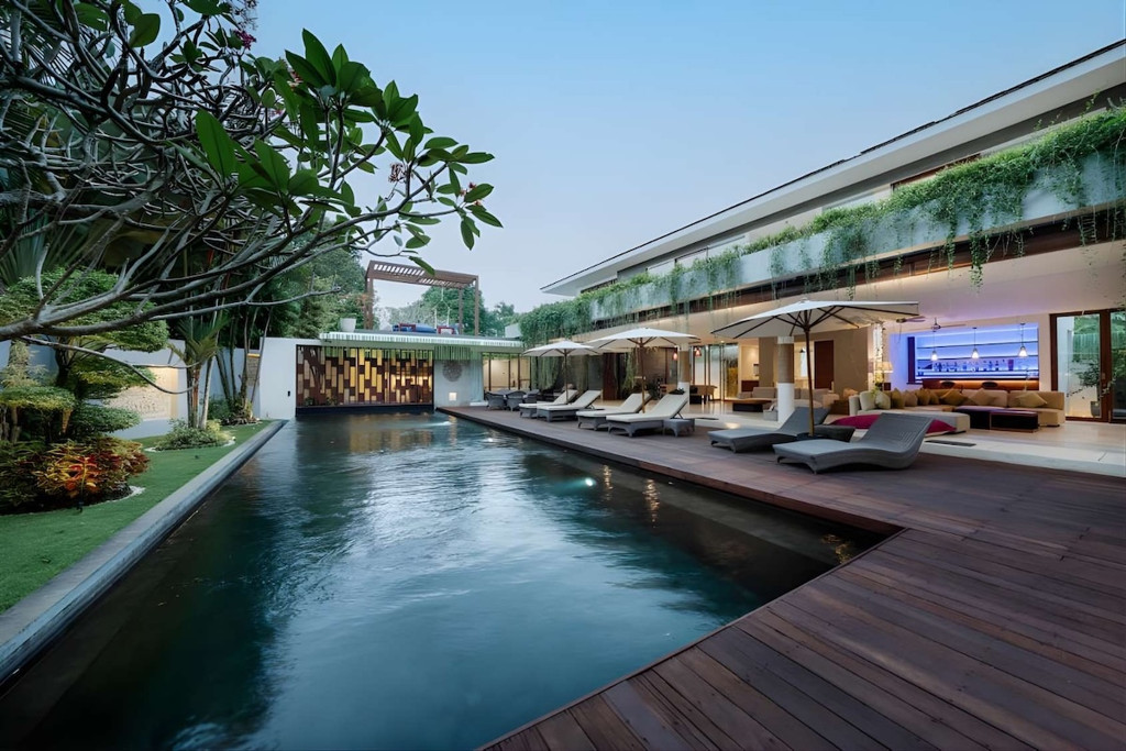 FREEHOLD | LUXURY 5 BEDROOM BOUTIQUE VILLA - NYANYI, TANAH LOT