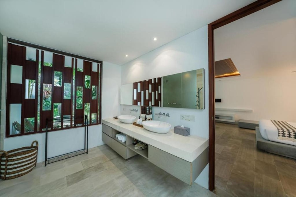 FREEHOLD | LUXURY 5 BEDROOM BOUTIQUE VILLA - NYANYI, TANAH LOT