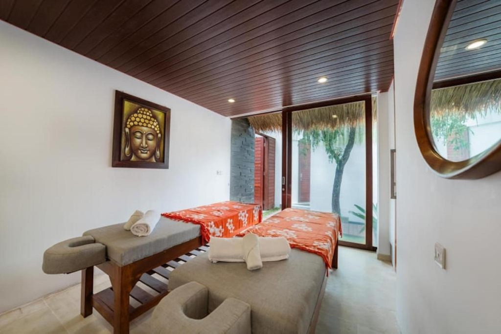 FREEHOLD | LUXURY 5 BEDROOM BOUTIQUE VILLA - NYANYI, TANAH LOT