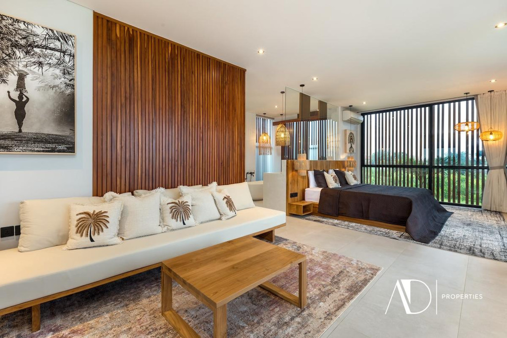 LEASEHOLD 40 YEARS| ICONIC DESIGNER VILLA IN TUMBAK BAYUH