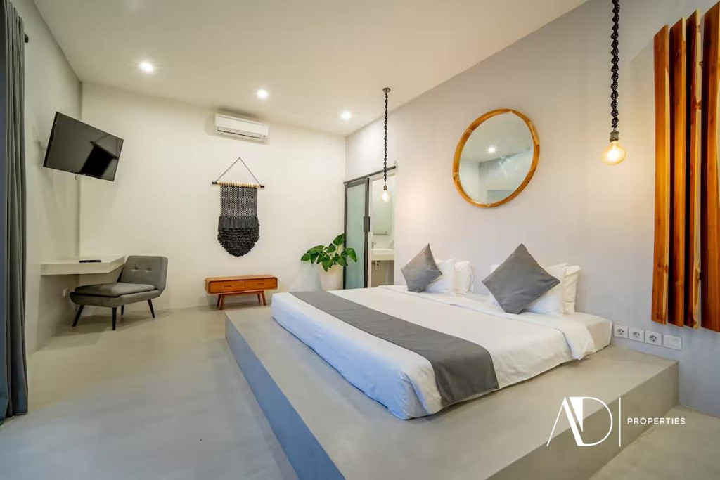 LEASEHOLD | NEWLY RENOVATED 11-ROOM BOUTIQUE GUEST HOUSE IN BATU BOLONG - CANGGU