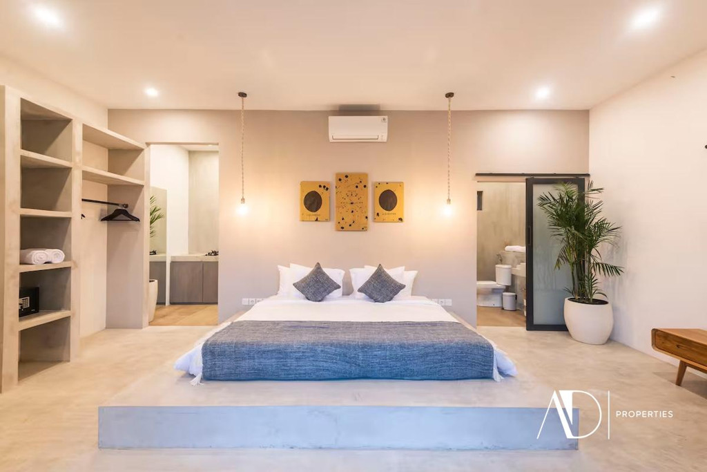 LEASEHOLD | NEWLY RENOVATED 11-ROOM BOUTIQUE GUEST HOUSE IN BATU BOLONG - CANGGU