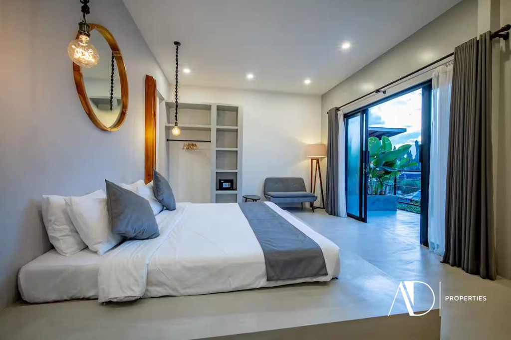 LEASEHOLD | NEWLY RENOVATED 11-ROOM BOUTIQUE GUEST HOUSE IN BATU BOLONG - CANGGU