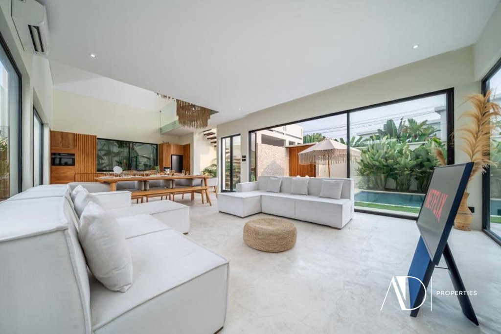 FREEHOLD | MODERN VILLA IN PRIME SEMINYAK - 10 MINUTES TO THE BEACH