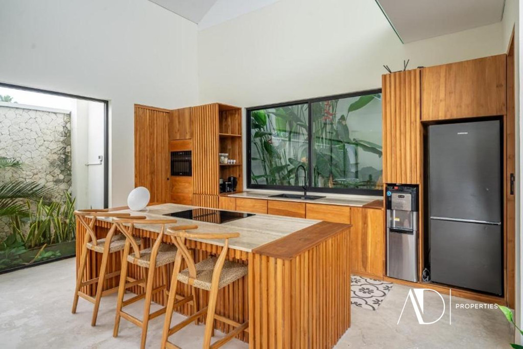 FREEHOLD | MODERN VILLA IN PRIME SEMINYAK - 10 MINUTES TO THE BEACH