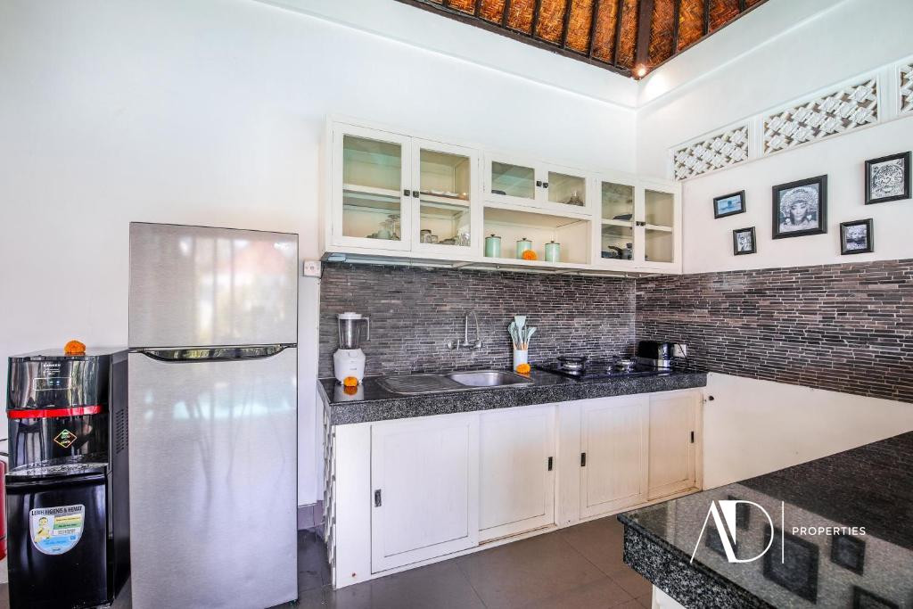 LEASEHOLD UNTIL 31 MAY 2033 | FULLY LICENSED 2-BEDROOM VILLA IN PRIME SEMINYAK