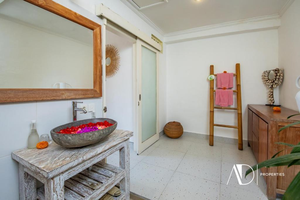 LEASEHOLD UNTIL 31 MAY 2033 | FULLY LICENSED 2-BEDROOM VILLA IN PRIME SEMINYAK