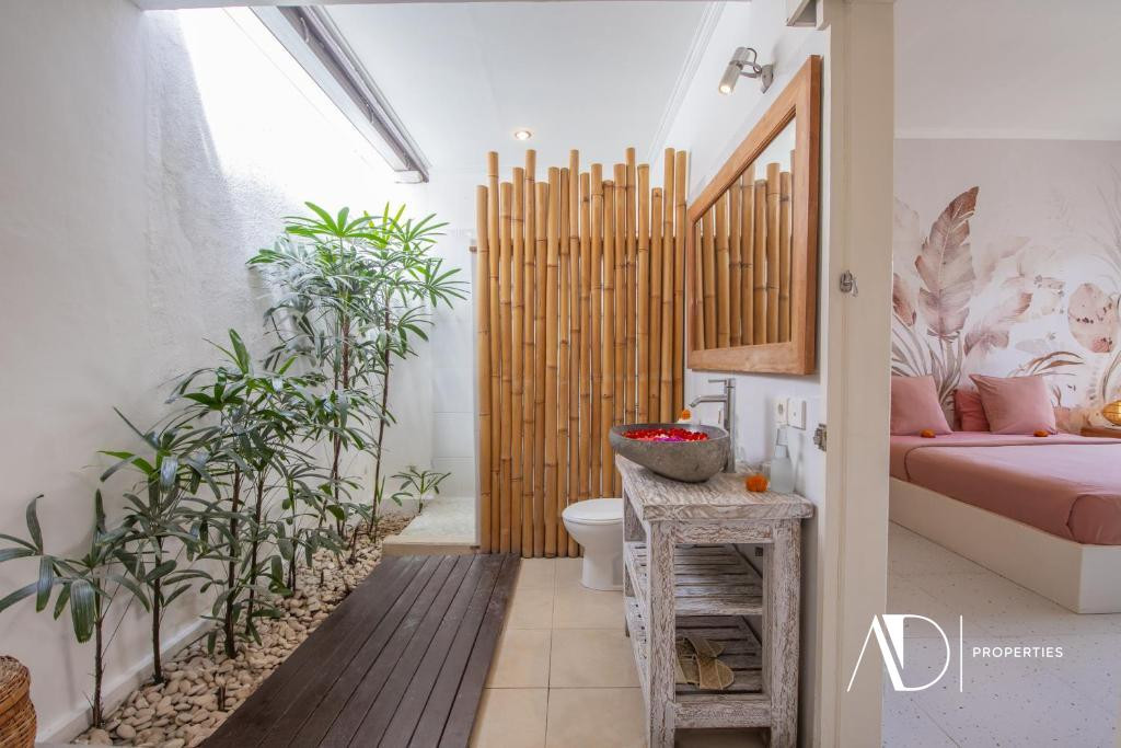 LEASEHOLD UNTIL 31 MAY 2033 | FULLY LICENSED 2-BEDROOM VILLA IN PRIME SEMINYAK