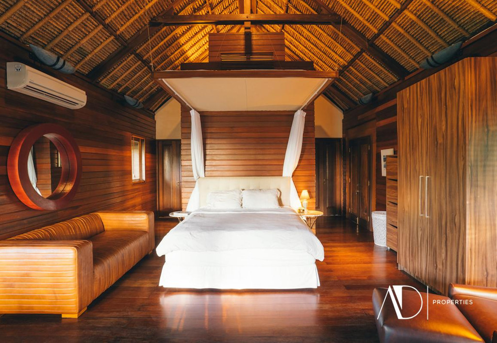 FREEHOLD | TROPICAL DESIGN VILLA WITH SPACIOUS GARDENS - GWK JIMBARAN