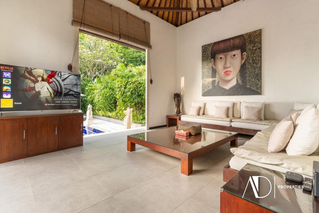 YEARLY RENTAL | 5-BEDROOM VILLA IN THE HEART OF SEMINYAK